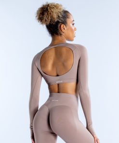 Alternative view of Dynamic Long Sleeve Crop Top