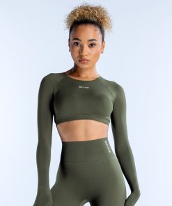 Dynamic Long Sleeve Crop Top