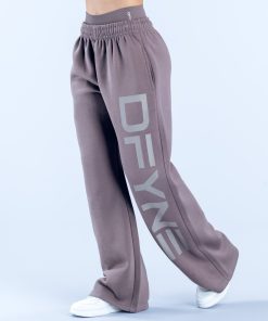 Signature Wide Leg Jogger